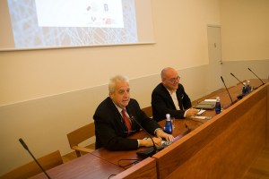 seminario Felix Goñi (izq.) y Juan Ignacio Pérez (der.)