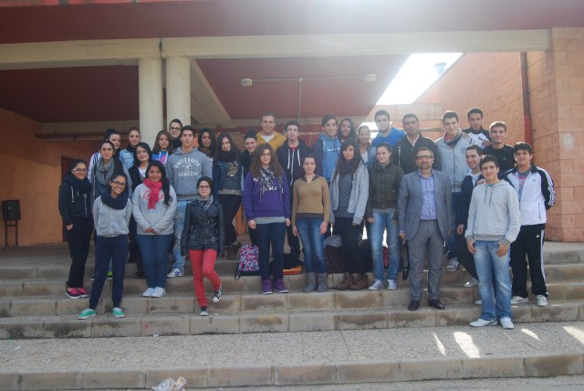 Con los alumnos y profesores del I.E.S. Alcántara