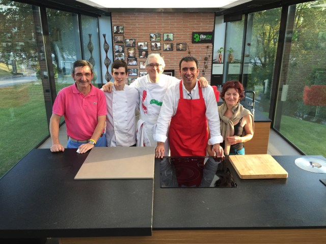 De izquierda a derecha: Yanko Iruín, Pablo, Xabi Gutiérrez, un servidor y Lola.