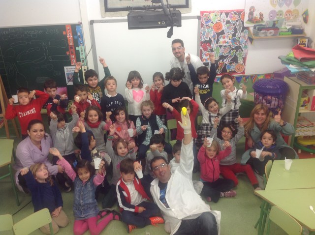 Fotografía final de grupo.